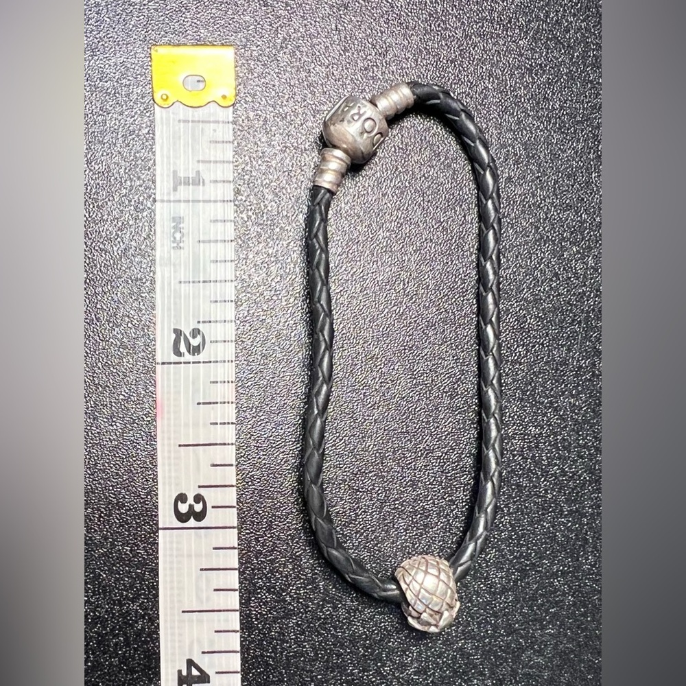 Pandora Moments Black Leather Sterling Silver 925 Acorn Charm Bracelet - Picture 8 of 8